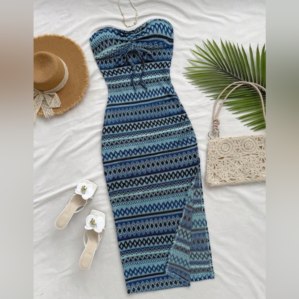 SHEIN Blue Striped Strapless Dress with Side Slit